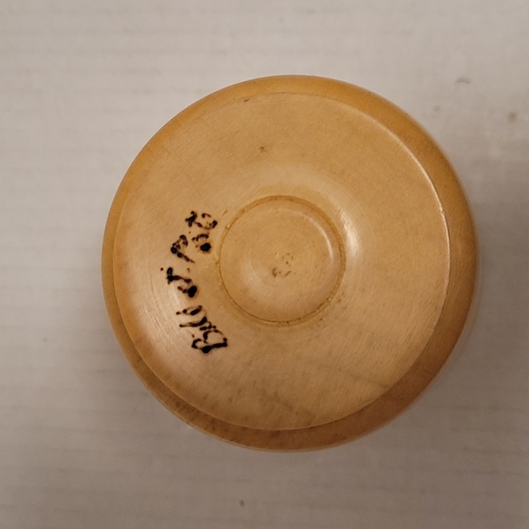 Beautiful Hand Carved Signed Wooden Cup - Picture 7 of 15